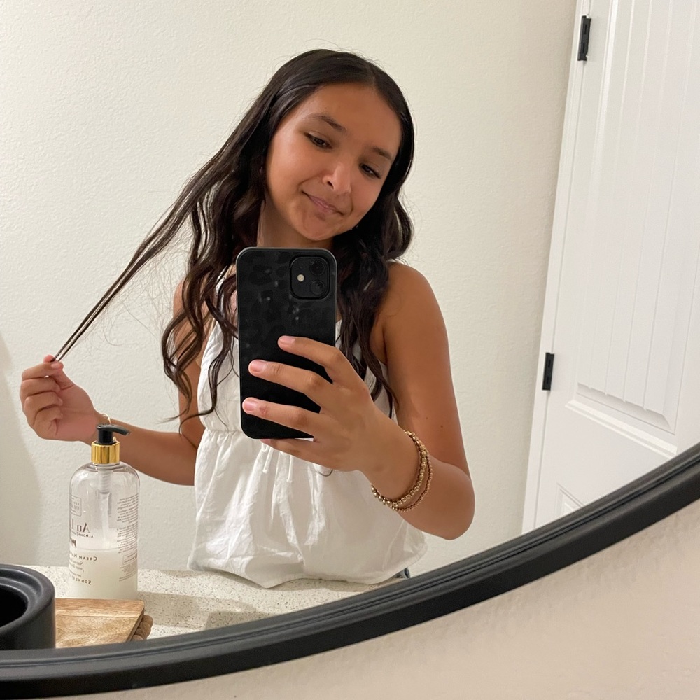 Meet your Posher, Ximena
